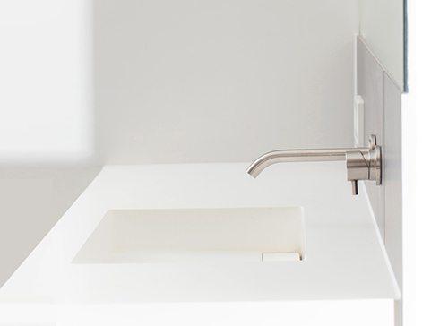 45-touchless water faucet