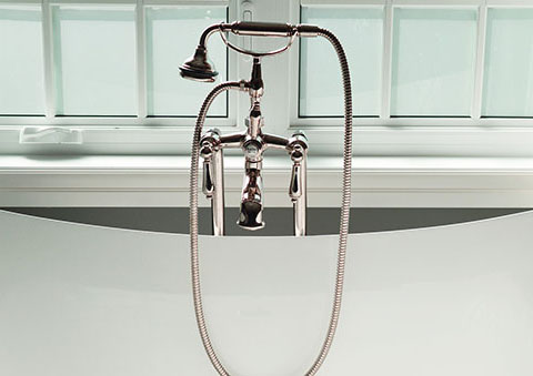 Which Is Better? Pull-down Faucet or Pull-out Faucet
